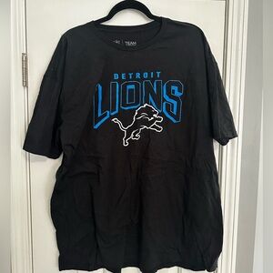 Detroit Lions NFL Team Apparel Black Graphic T-Shirt Size 2XL